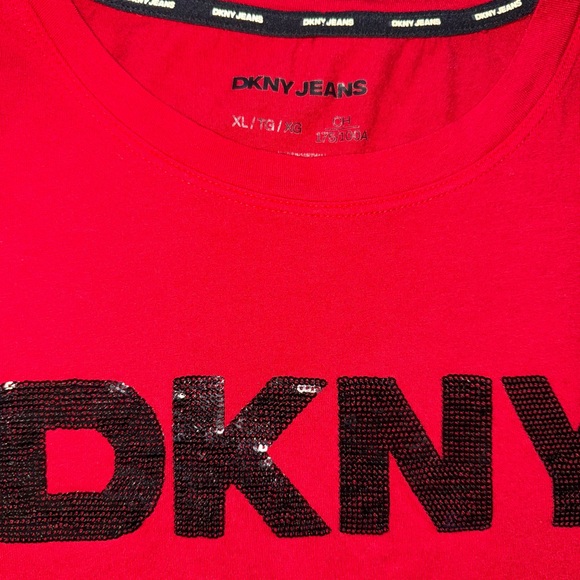 2 DKNY Women’s T-Shirts - Picture 3 of 10